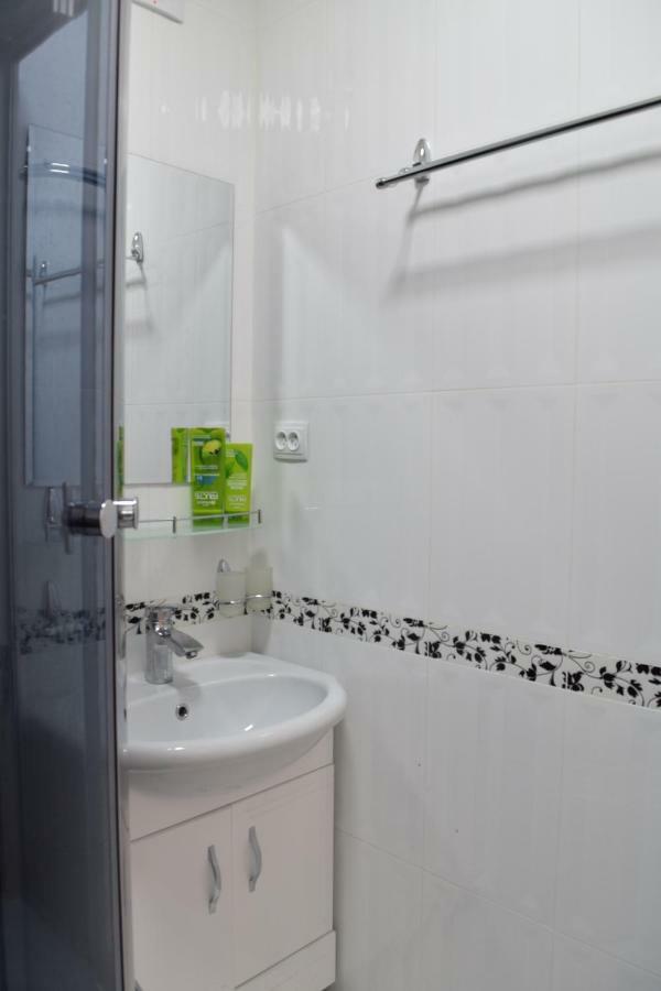 Hostel Sebzor タシュケント エクステリア 写真