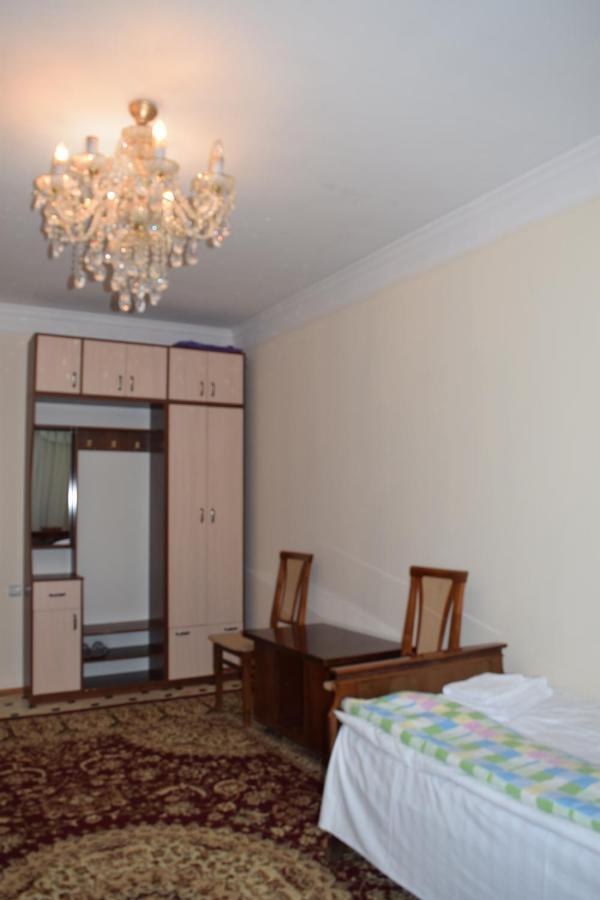 Hostel Sebzor タシュケント エクステリア 写真